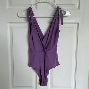 ✨CLOSET CLEAN OUT: Purple bodysuit